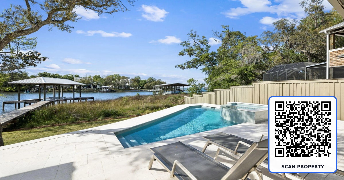 32 Driscoll Drive property photo