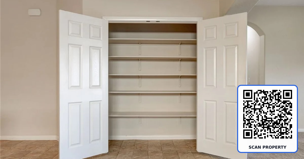 484 Punto Vallata Drive property photo