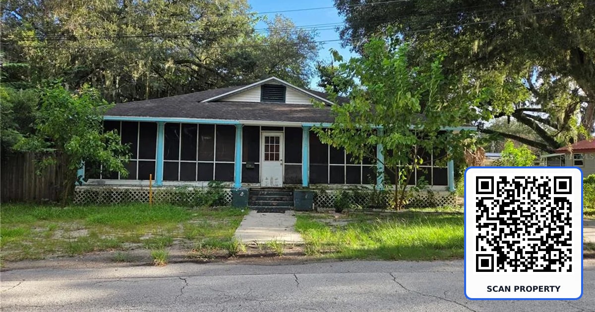 113 W STRICKLAND STREET property photo