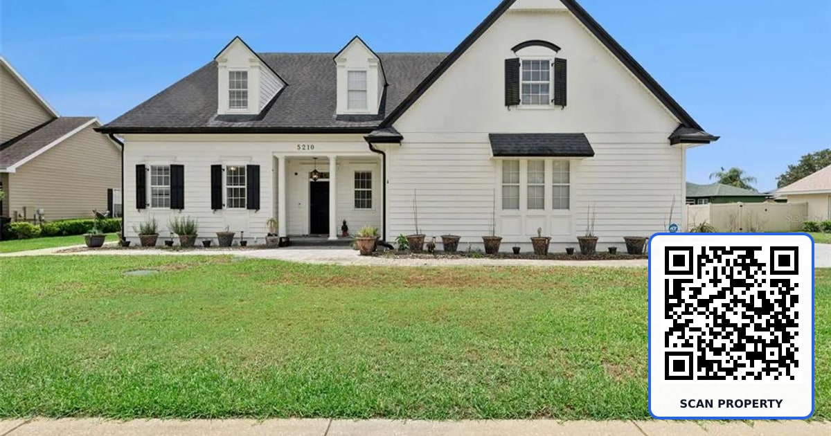 5210 HAMMOCK CIRCLE property photo