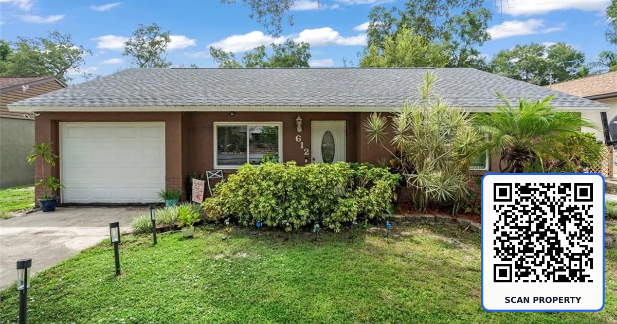 612 E SPRUCE STREET property photo