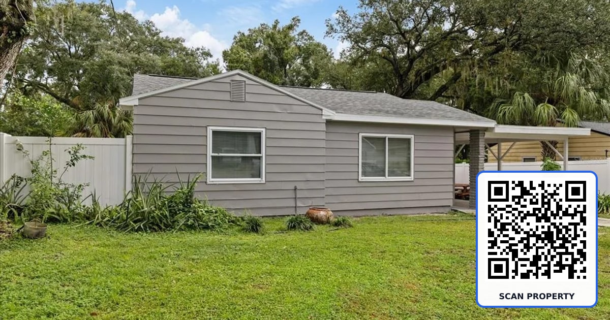 7710 N DARMOUTH AVENUE property photo