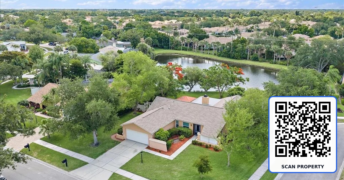 4352 KINGSTON LOOP property photo