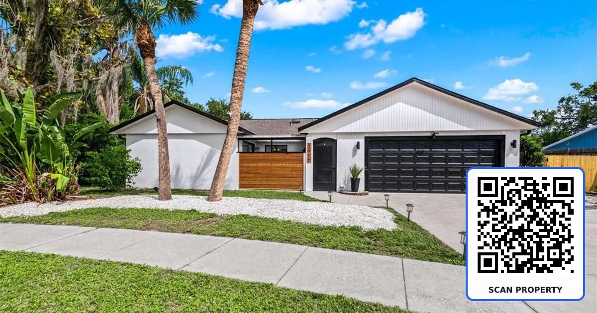 2911 WOODPINE COURT property photo