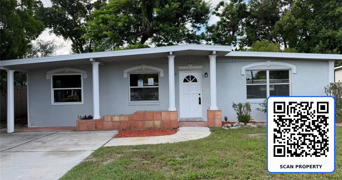 2136 LINDEN ROAD property photo