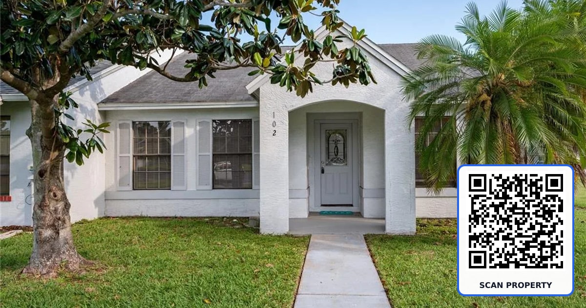 102 CANDLEWICK COURT property photo