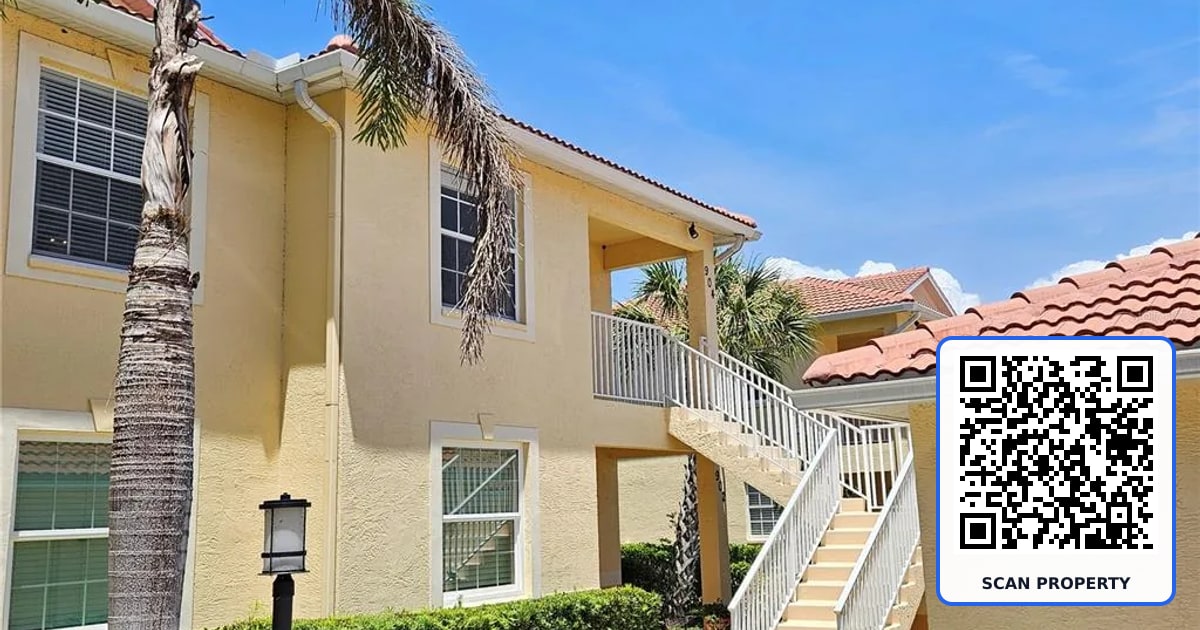 904 CASA DEL LAGO WAY UNIT 904 property photo