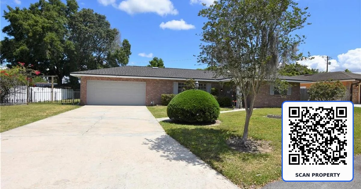 204 CHAUCER LANE property photo