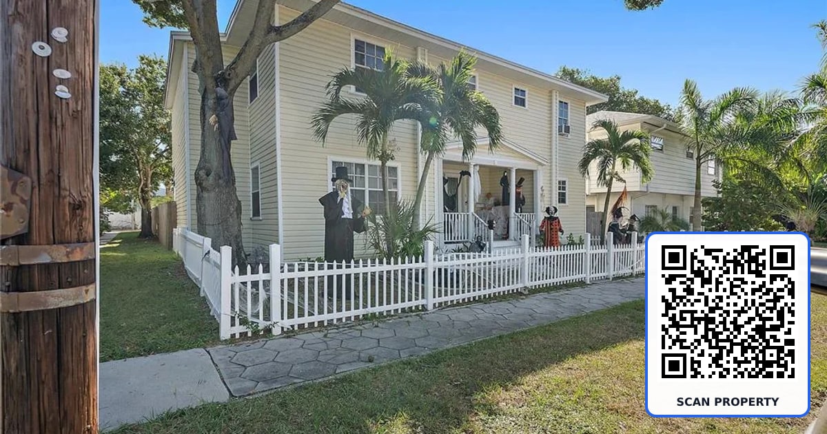 717 DARTMOOR STREET N property photo