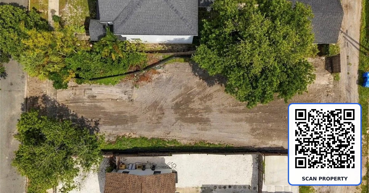 927 YALE STREET N property photo