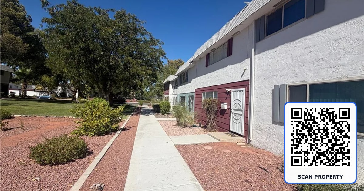 723 Greenbriar Townhouse Way property photo