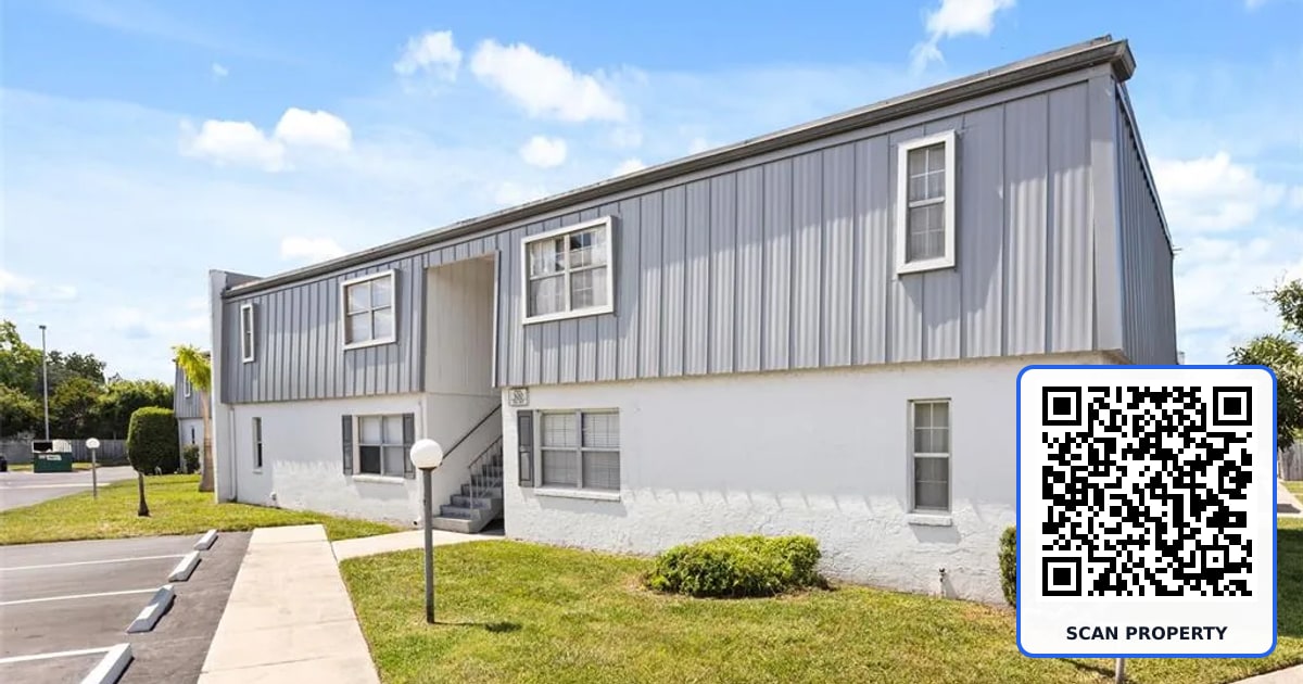 1000 S SEMORAN BOULEVARD UNIT 302 property photo