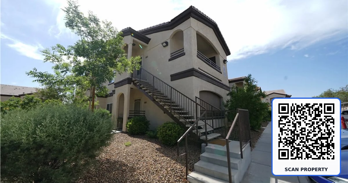 2291 West Horizon Ridge Parkway 4220 property photo