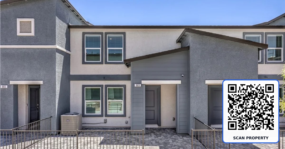 986 Desert Spruce Street property photo