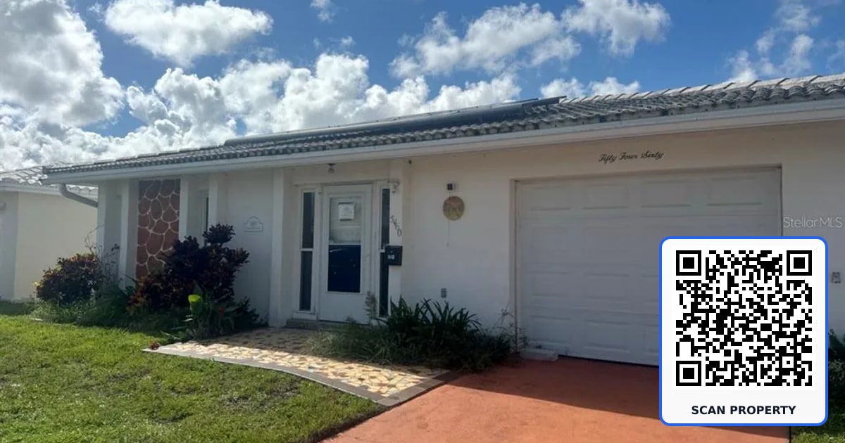 5460 LEMON TREE LANE N property photo