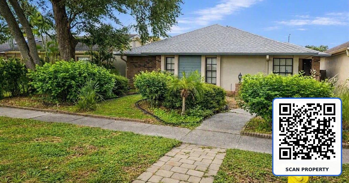 8008 LA SERENA DRIVE property photo