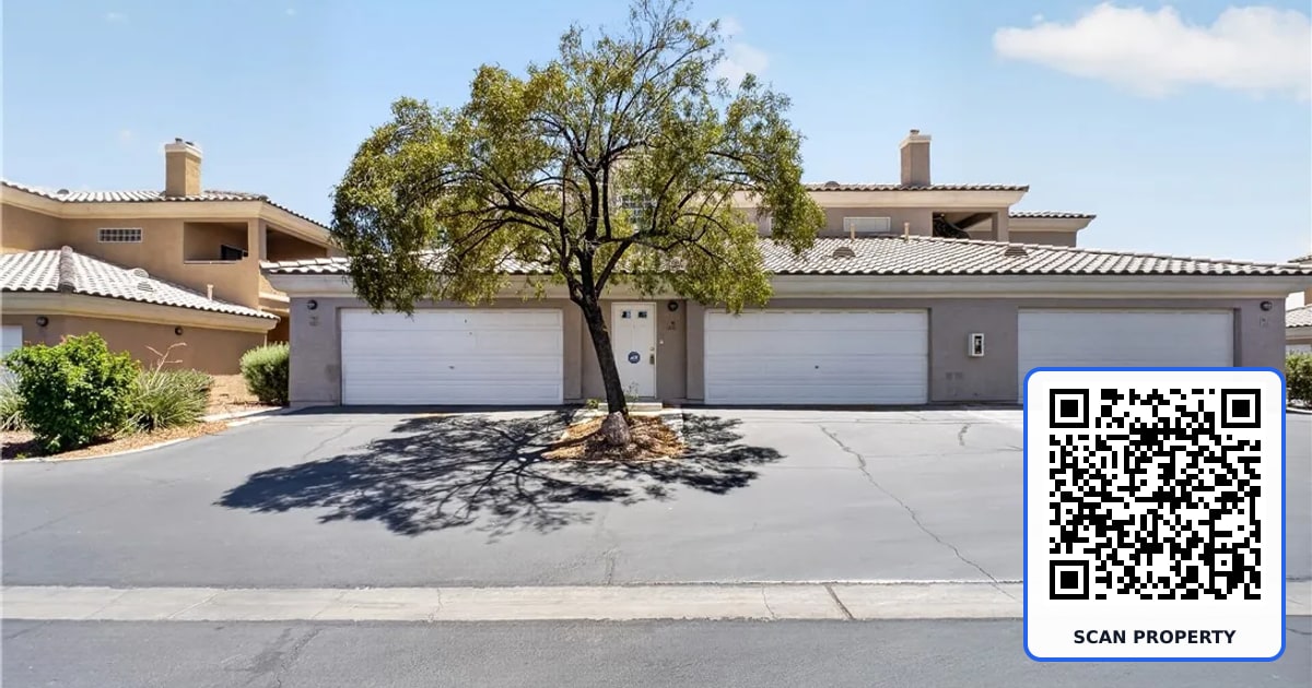 6901 Cobre Azul Avenue 202 property photo