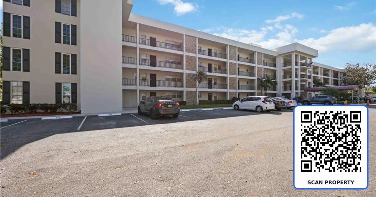 7461 W COUNTRY CLUB DRIVE N UNIT 207 property photo