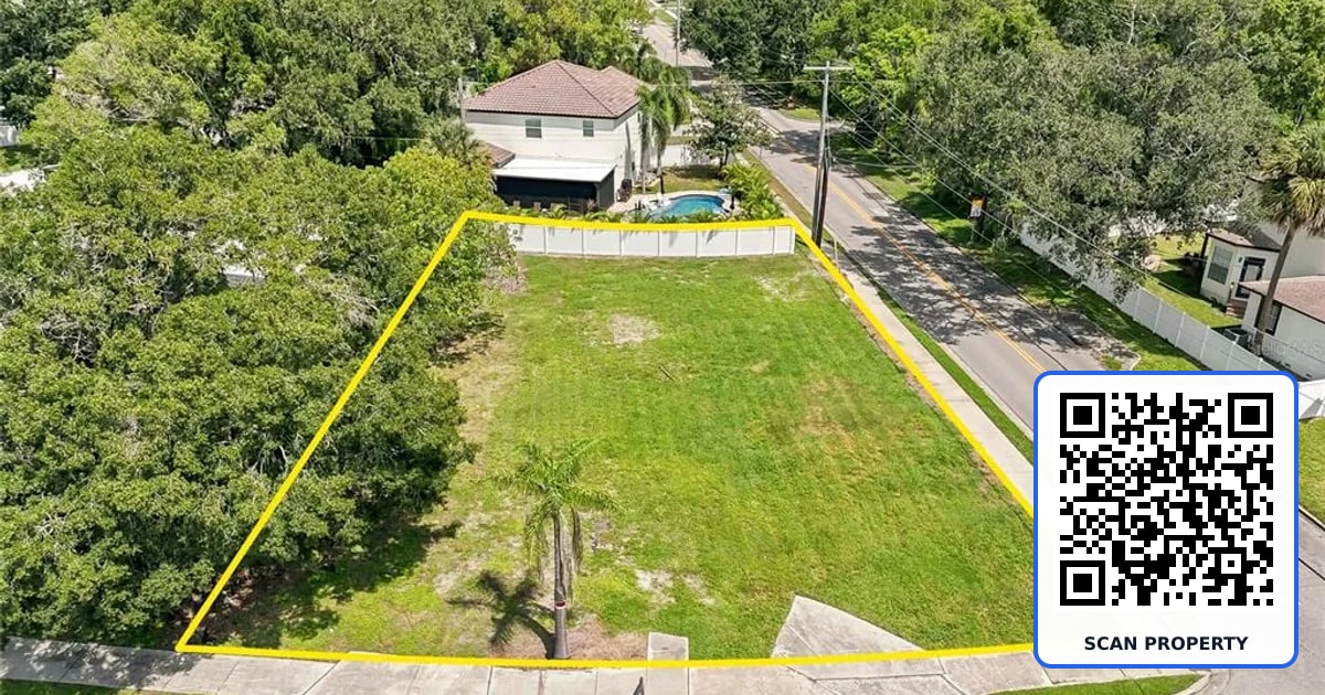 3622 W TAMPA CIRCLE property photo