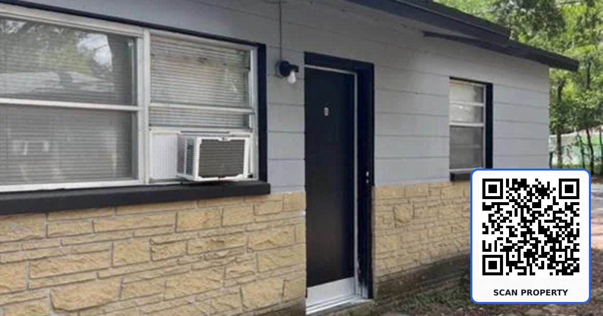 1601 E MARKS DRIVE property photo