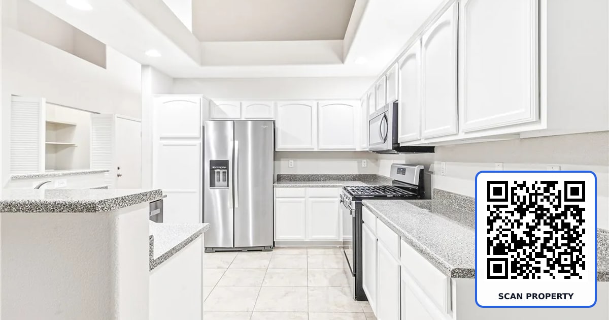 221 Teller Street property photo