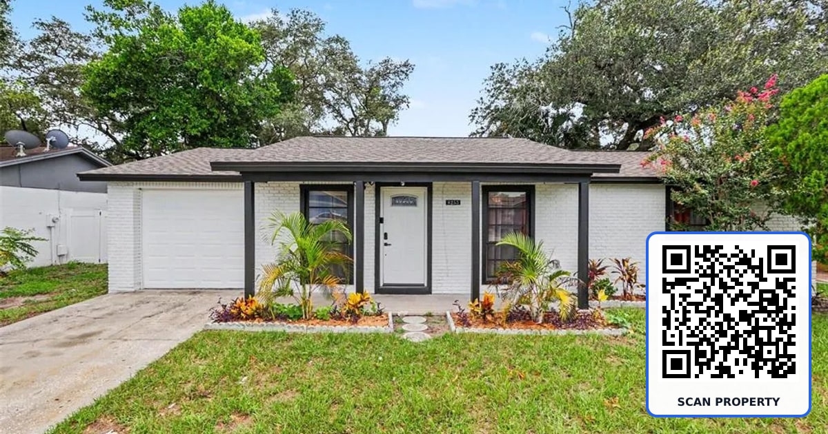 8253 GREENLEAF CIRCLE property photo