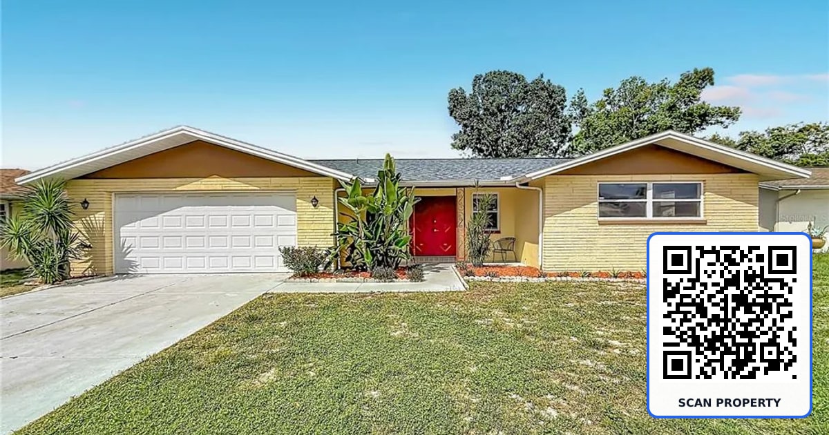 7633 LOTUS DRIVE property photo