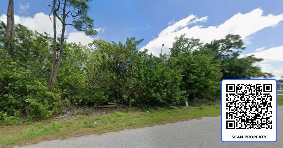 23042 TROY AVENUE property photo