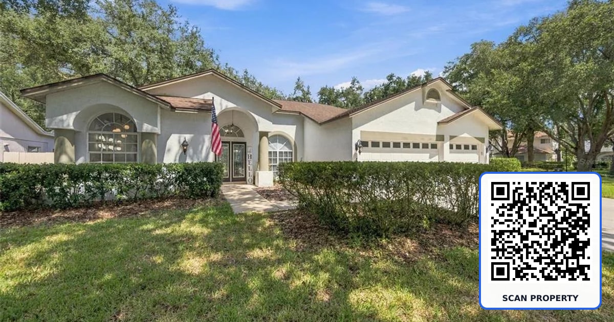 9316 KNIGHTSBRIDGE COURT property photo