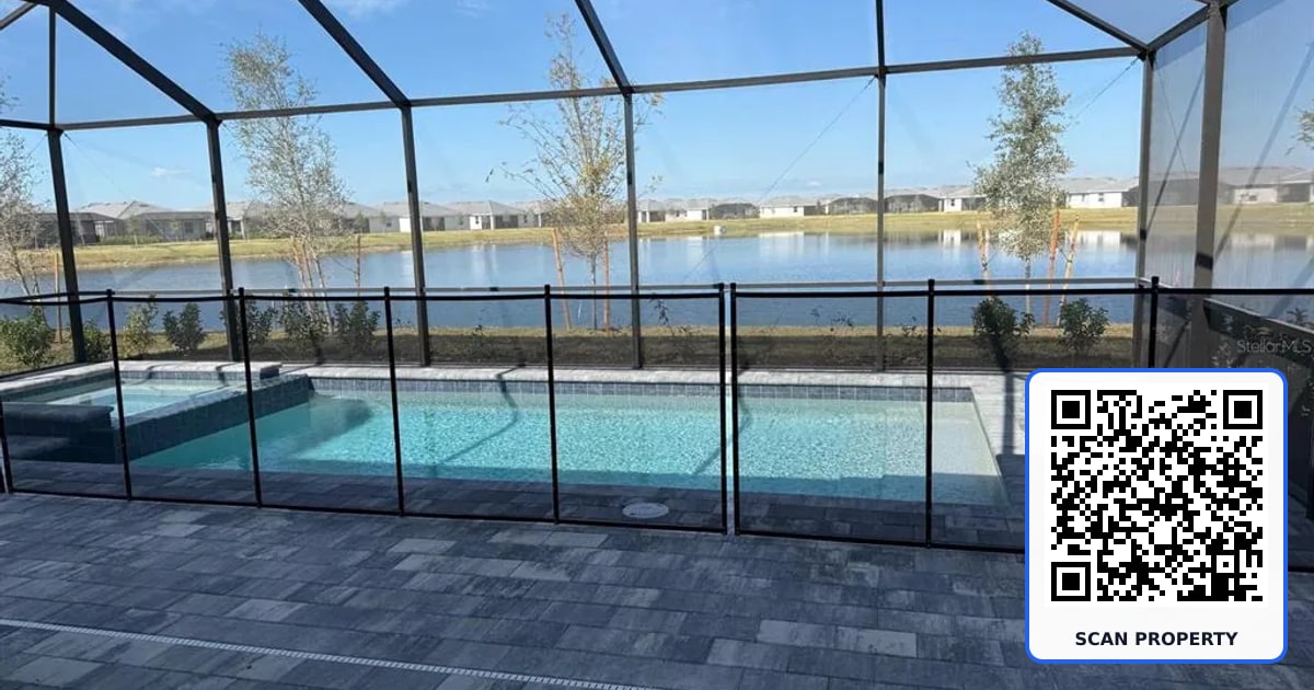 7761 LAKES EDGE LANE property photo