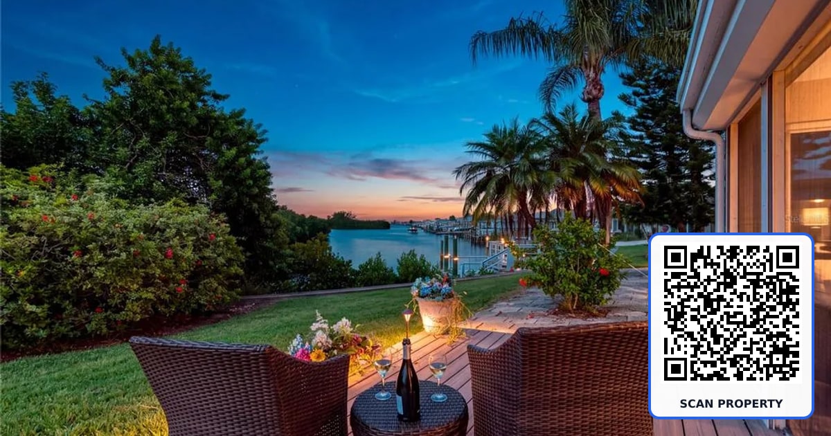 186 BOCA CIEGA POINT SOUTH BOULEVARD property photo