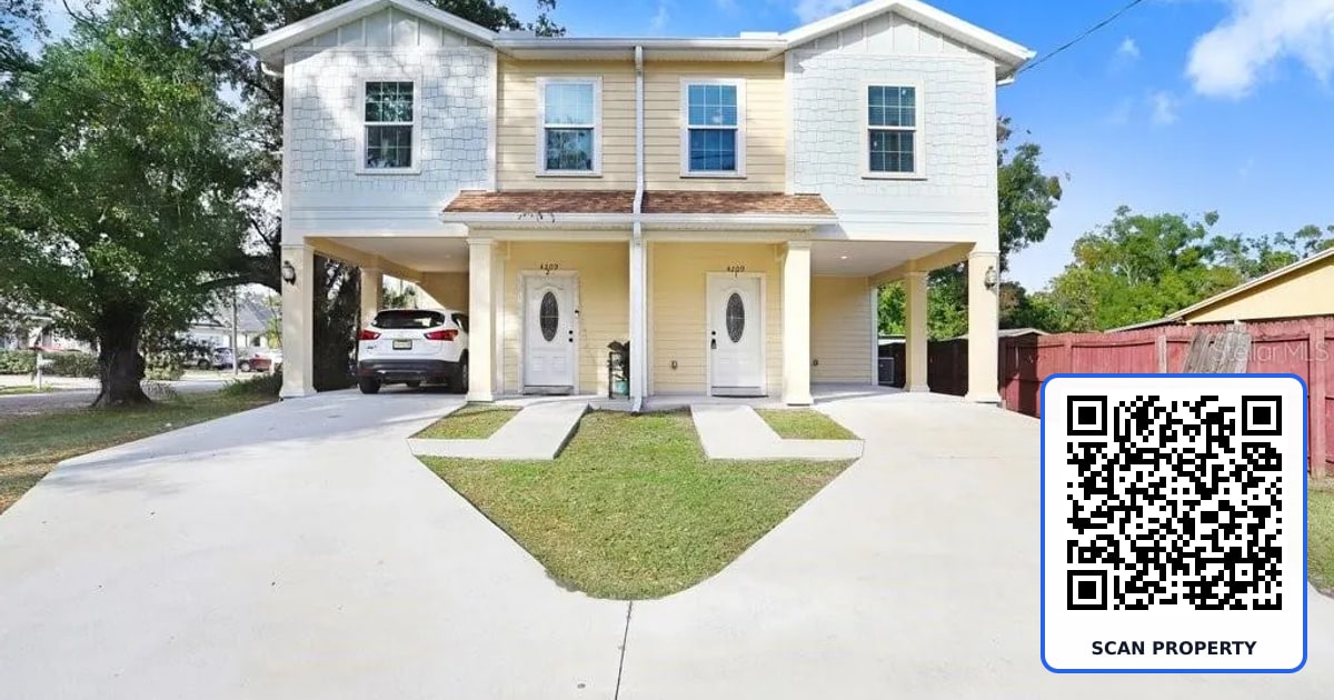 4209 W WOODLAWN AVENUE UNIT A property photo