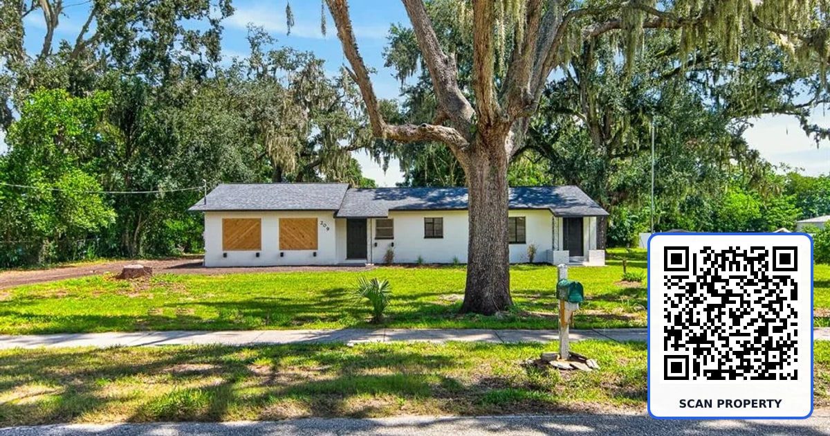 209 S SAINT CLOUD AVENUE property photo