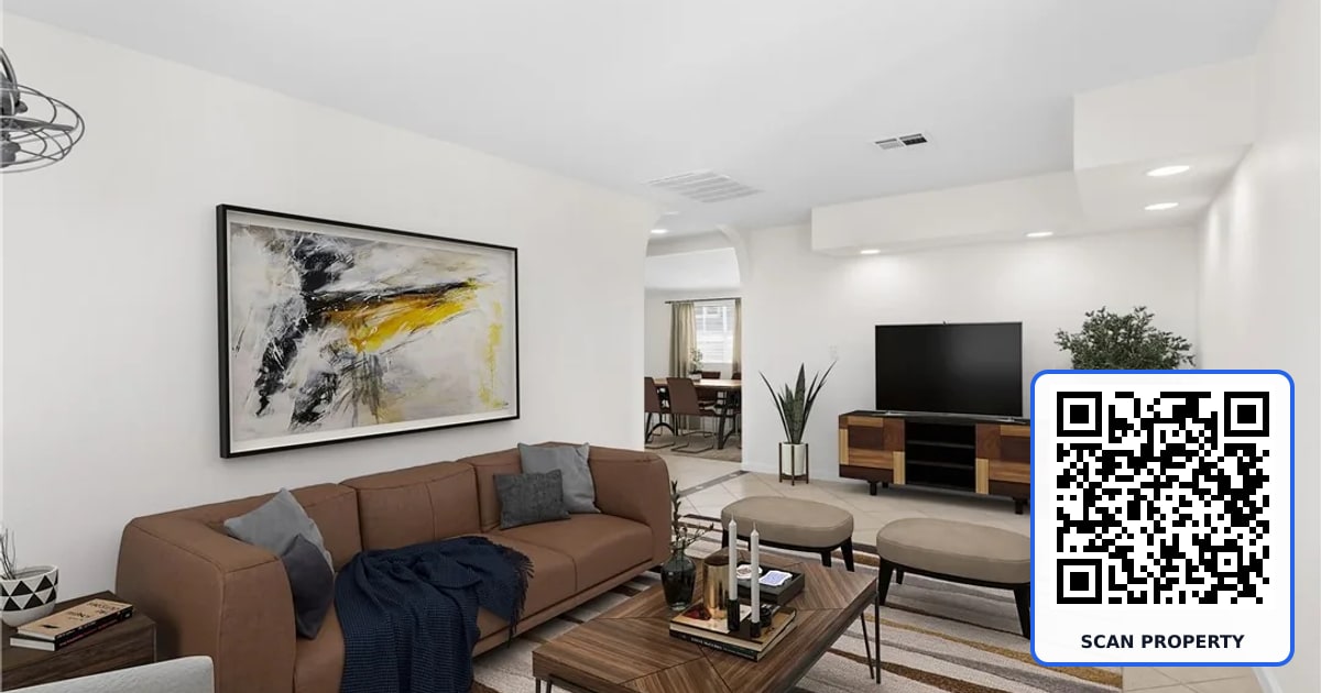 652 C property photo
