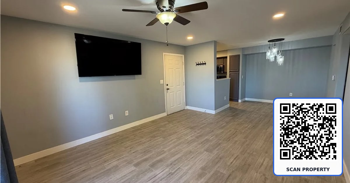 555 East Silverado Ranch Boulevard 1020 property photo