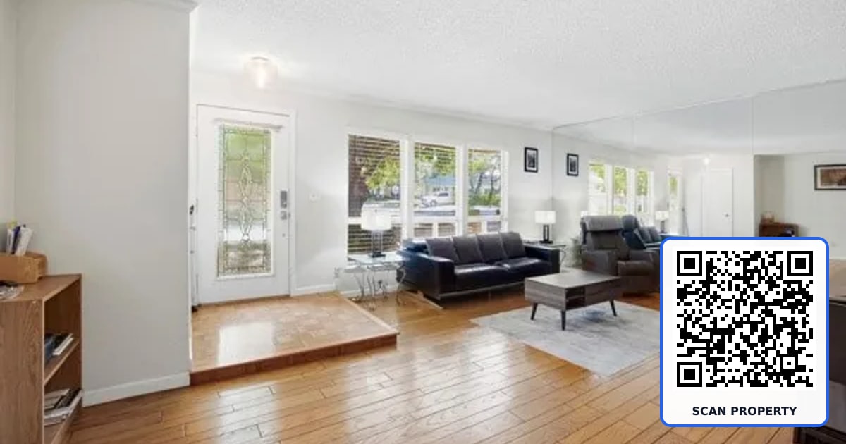 3773 Monument Street property photo