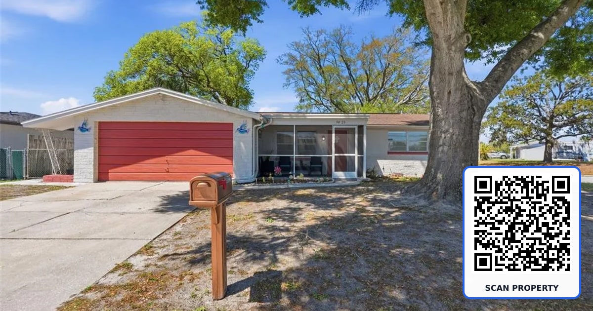 9825 LAKESIDE LANE property photo