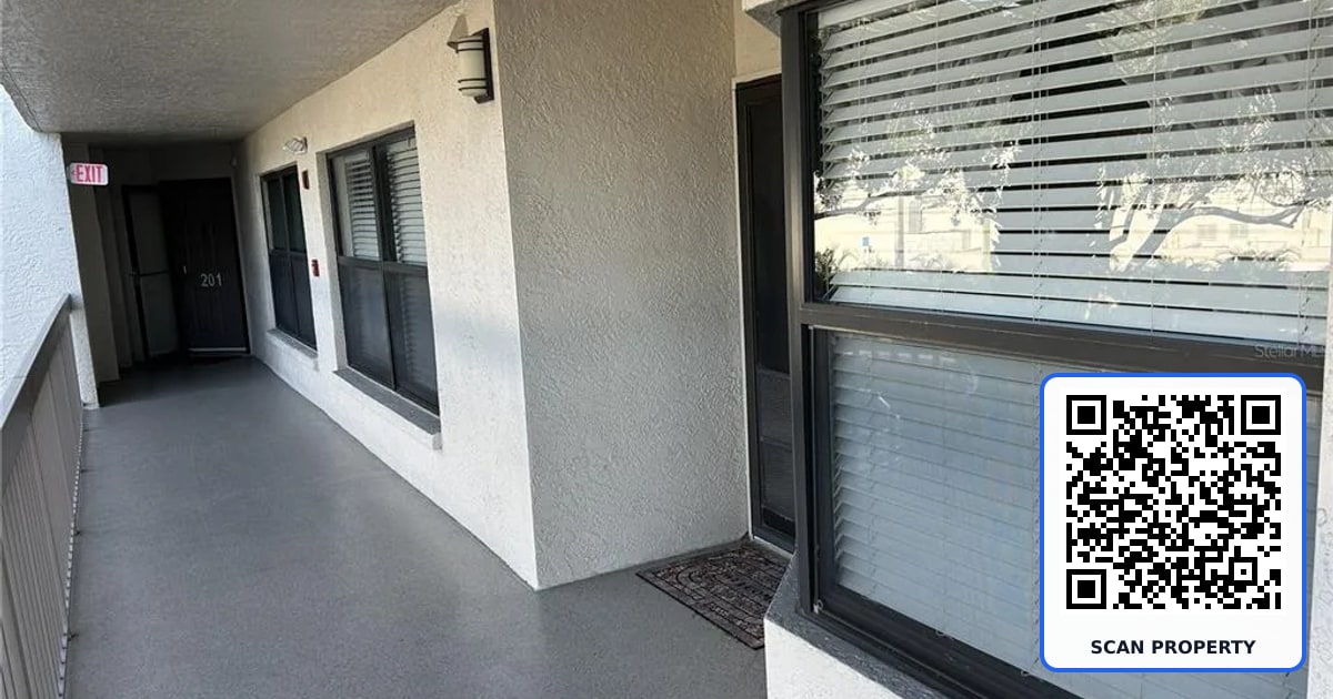 1316 PASADENA AVENUE S UNIT 202 property photo