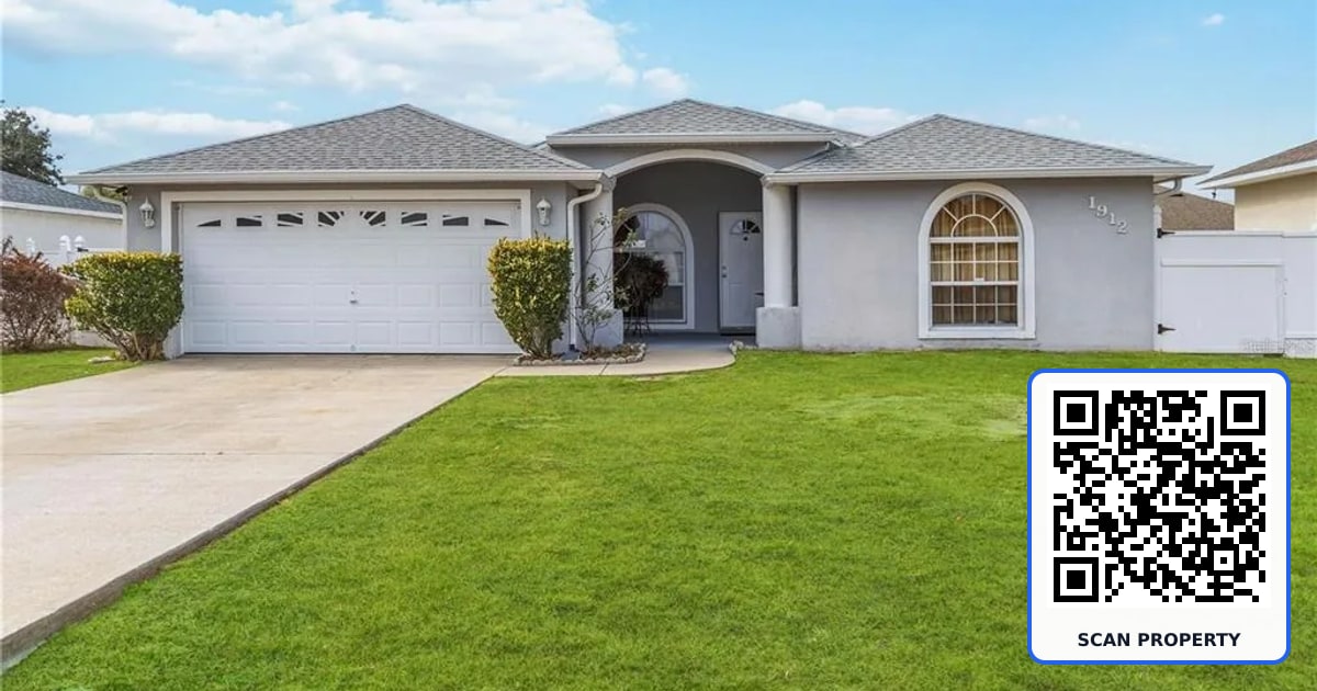 1912 MANATEE DR property photo