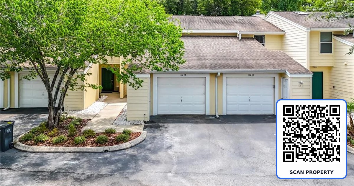 11237 CEDAR HOLLOW LANE property photo
