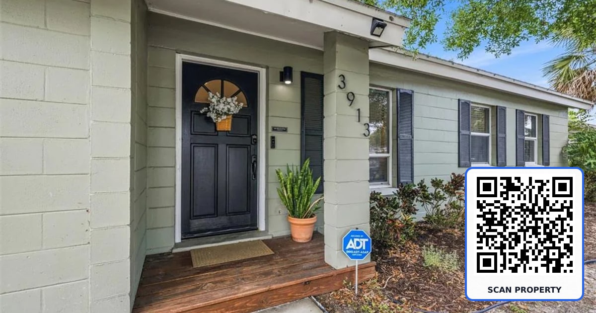 3913 W WALLACE AVENUE property photo