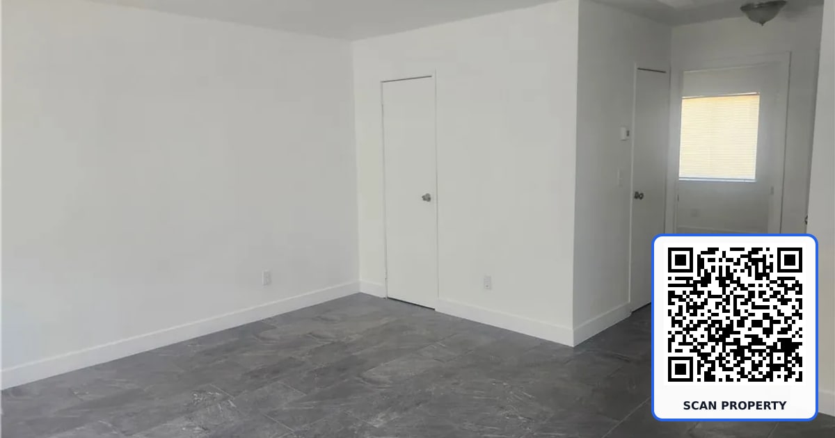 3437 East Cheyenne Avenue C property photo