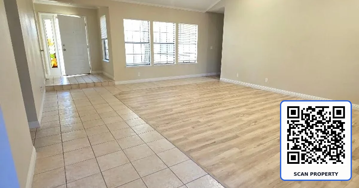 3115 La Mancha Way property photo