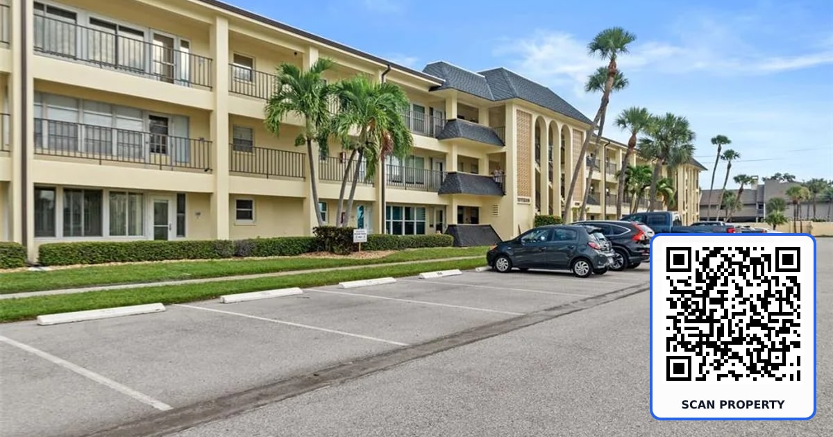 4700 COVE CIRCLE UNIT 102 property photo