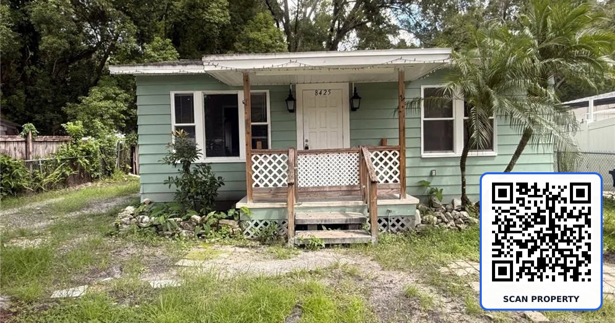 8425 N JONES AVENUE property photo