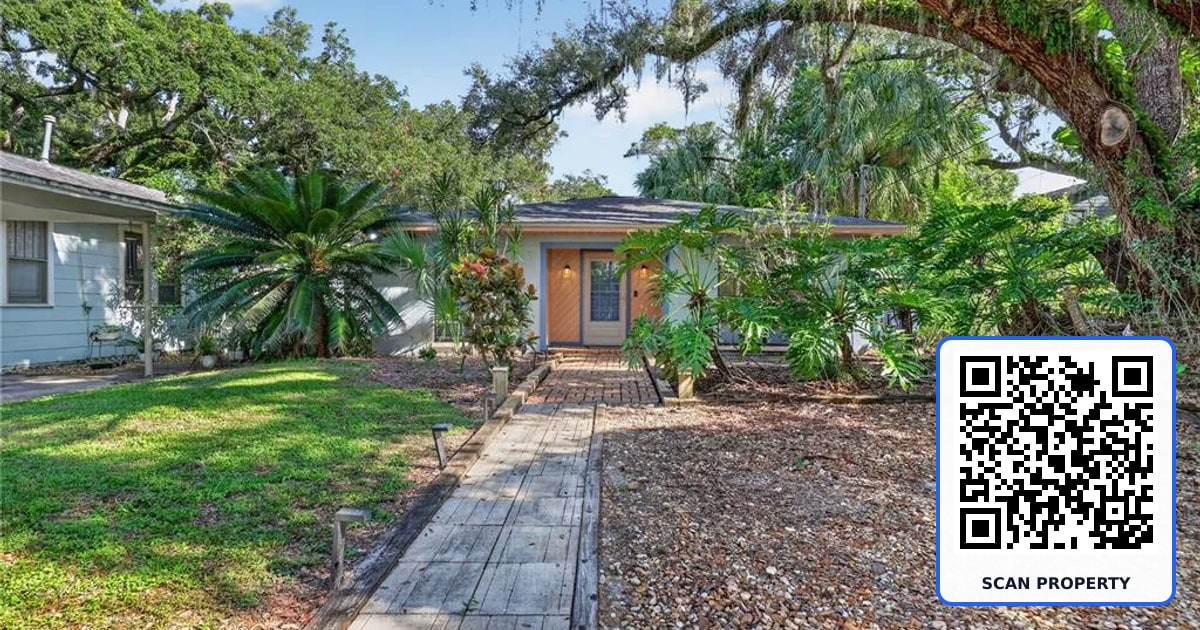 317 W COMANCHE AVENUE property photo