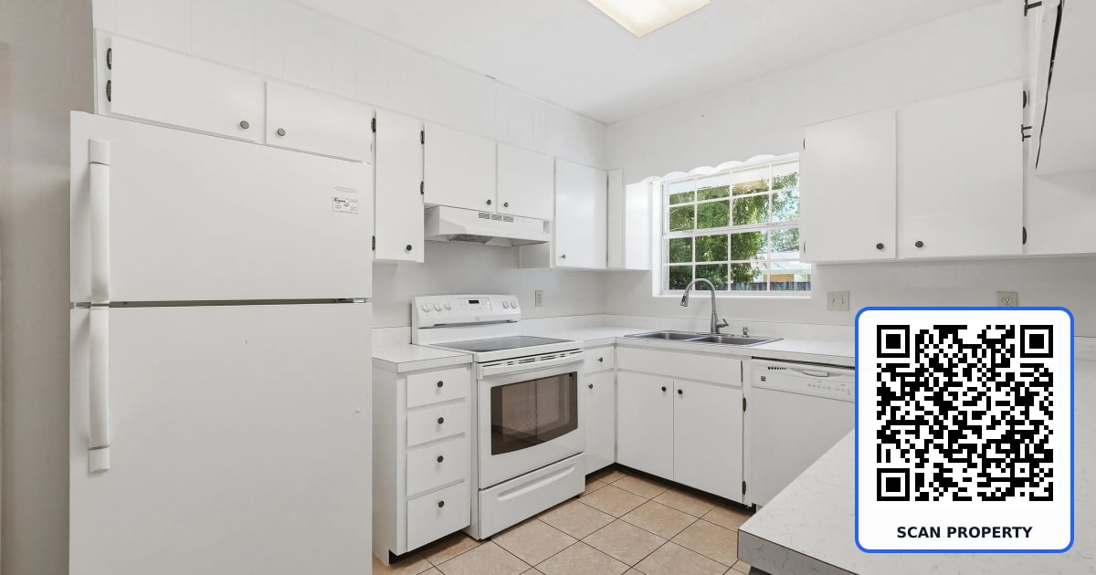 33 James Drive property photo