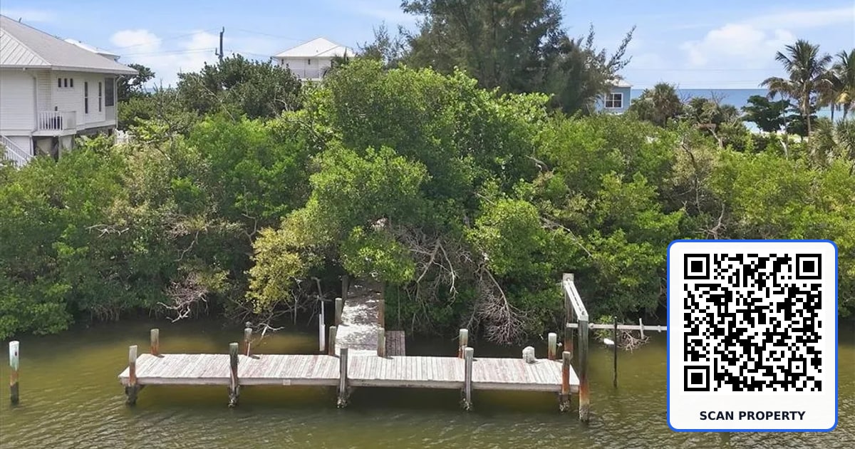 252 S GULF BOULEVARD property photo