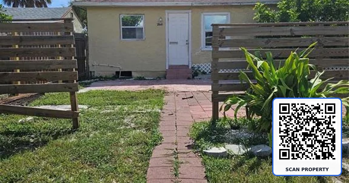 7810 BOCA CIEGA DRIVE property photo