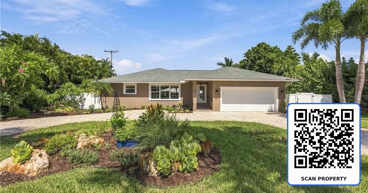 444 BAYCREST DRIVE property photo
